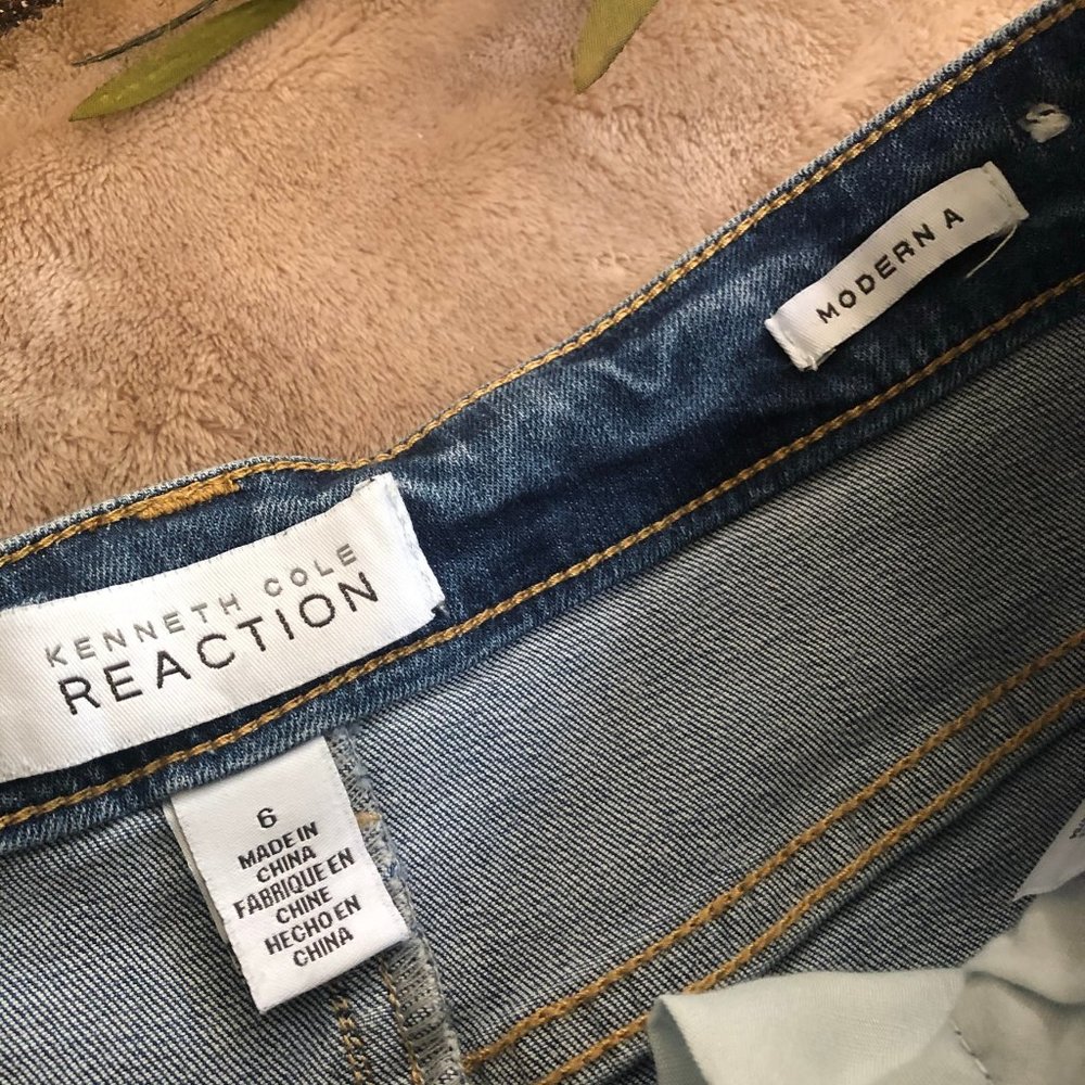 Kenneth Cole Reaction Moderna Denim Skirt - Picture 8 of 10